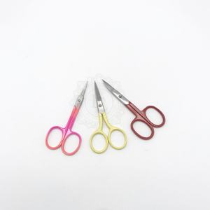 Ciseaux de beauté droits de haute qualité en acier inoxydable à pointe argentée meilleur prix revêtement en poudre multiple cuticule pointue pour le soin des ongles - Product Image 6