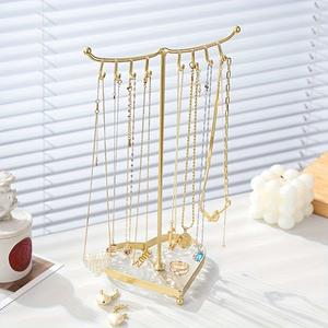 Soporte organizador de joyas con parte superior curvada y múltiples ganchos, exhibidor de collares, almacenamiento antienredos, base estable para una elegante configuración de tocador - Product Image 4