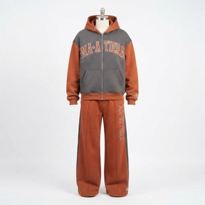 Conjunto Deportivo para Hombre en Gris Oscuro y Naranja Oxidado con Bloques de Color, Sudadera con Capucha y Cremallera, Estampado de Letras y Pantalones de Pierna Ancha - Product Image 3
