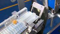 Máquina de llenado, sellado y envasado automática Dezoton de un solo tazón con contador de cinta para dulces de goma, caramelos blandos y envasado en bolsas triangulares
