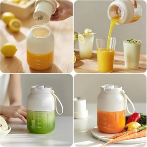 Blender portable sans fil 700 ml, mini, rechargeable par USB, avec 18 lames pour des smoothies et des milkshakes puissants - Product Image 4