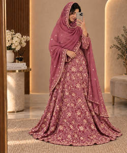 Conjunto Completo de Dirac Fransawi Negro de Lujo con Cuentas y Bordado Floral Dorado para Bodas Somalíes - Product Image 6