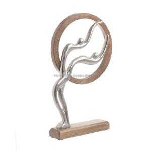 Arbre de Noël de renne coulé à l'intérieur de la bague en argent avec base en bois Pièce maîtresse de Noël Modèle Table Sculpture décorative et objet - Product Image 3
