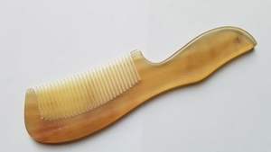 Peigne en corne naturelle pour le soin quotidien des cheveux, démêlage, lissage et massage du cuir chevelu - Product Image 5