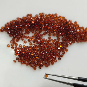 Granate Rojo Natural de 1.75MM, Corte Brillante Redondo, Gema Suelta de la Mejor Calidad para Joyería, Gemas de Montaña Roja - Product Image 1