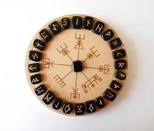 Ensemble de pierres runiques de fée en agate Muntaha, fait main, magnifique, en cristal noir naturel, runes Futhark gravées, pierres précieuses pour la guérison - Product Image 2