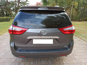 New 2024 Toyo ta Sien na Hy brid 2.5L LE 4Cylinder 186hp engine 182kw(247hp) Automatic Transmission 7Seater FWD left <b>hand</b> - Product Image 5