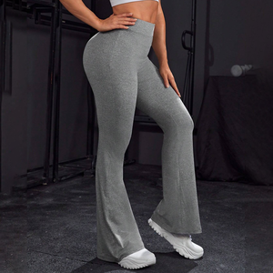 Leggings acampanados de cintura alta para mujer, pantalones de yoga elásticos de secado rápido con malla, efecto push-up y levantamiento de glúteos, ideales para el gimnasio y el entrenamiento. - Product Image 4
