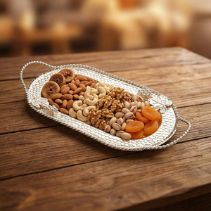 Bandeja ovalada plateada de lujo con textura, detalles de hojas y asas de cuerda, elegante plato de metal para servir en bodas y fiestas exclusivas - Product Image 5