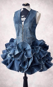 Mini-jupe en jean pour femme, plissée à volants, coupe trapèze, ajustement classique, couleur unie, délavée, style estival pour soirée - Product Image 2