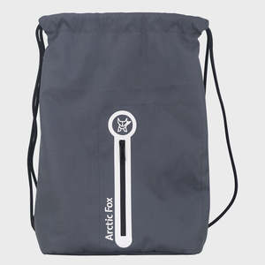 Sac de sport à cordon Arctic Fox pour enfants, personnalisable, gris moyen, doublure en nylon souple, idéal pour la natation et prêt à offrir - Product Image 1