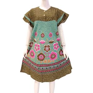Best-seller! Robes de style cape à motifs floraux, décontractées, robe de maison traditionnelle indonésienne par Chrysanta - Product Image 6