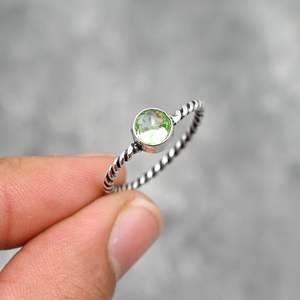 Peridot Gemstone Handmade 925 Sterling Silver Twisted Band Ring Single Stone Jewelry <b>Gift</b> <b>For</b> <b>Her</b> - Product Image 5