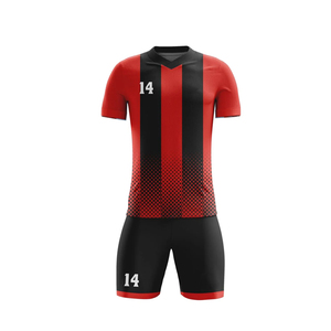 Uniformes de Fútbol Personalizados con Color y Logotipo Sublimados, 100% Poliéster, Transpirables, Antibacterianos y Ecológicos para Adultos - Product Image 1