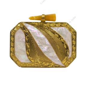 Pochette indienne artisanale en nacre avec cadre en laiton, sac de soirée de luxe pour mariages et occasions nuptiales - Product Image 1