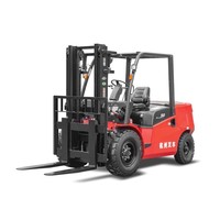Chariot élévateur diesel de 4 tonnes, 4,5 tonnes, 5 tonnes avec déplaceur latéral et pneus pleins pour la manutention des matériaux en usine et en entrepôt