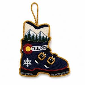 Ornement de chaussure de ski de Telluride fait main, décoration d'hiver de Noël - Product Image 1