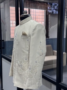 Elegant Ivory Embroidered Ethnic Blouse For Women Traditional Indian Pakistani Wedding Wear Regular Fit All Seasons - Product Image 4