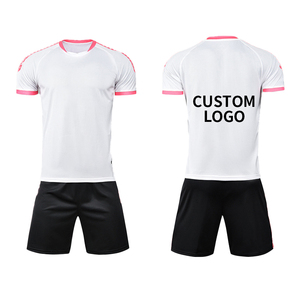 Ensemble de maillots de football blanc et rose pour hommes, col rond, manches courtes, sublimé, anti-transpiration, anti-UV, personnalisable avec le nom de l'équipe, coupe athlétique, toutes tailles - Product Image 2