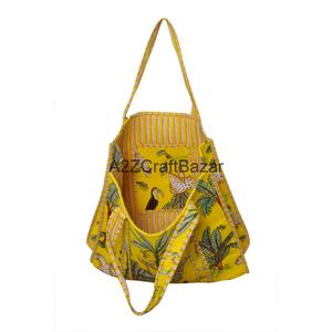 Grand sac fourre-tout matelassé en coton fait main, écologique, personnalisable pour femme, en toile, imprimé floral, pour la plage, les voyages d'été et le shopping - Product Image 6