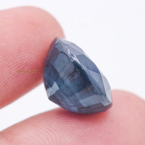 Saphir bleu naturel de 19,95 carats, taille coussin, pierre précieuse non montée |   Pierre précieuse facettée de 15x15 mm pour la fabrication de bijoux - Product Image 3