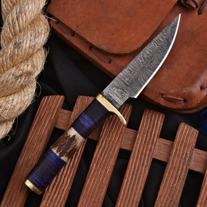 Cuchillo de Caza de Acero de Damasco con Punta Caída, Mango de Asta de Ciervo, Cuchillo Personalizado para Bushcraft y Camping al Aire Libre, Fabricante OEM - Product Image 6