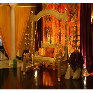 Decoración de escenario para Walima pakistaní, columpio personalizado para bodas, columpio de madera de teca tallado a mano en venta, columpios Sankheda de moda en Europa. - Product Image 1
