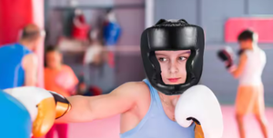 Casque de boxe en PU rouge avec masque facial protecteur HW-BHG-001 pour l'entraînement, le sparring, le MMA, le Muay Thai, le Taekwondo, unisexe, jeunes, débutants HAWK - Product Image 3