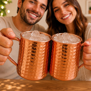 Taza de Cobre de 500 ml con Acabado Martillado y Asa de Diseño Moderno para Uso en la Comedor - Product Image 2
