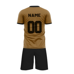 Ensemble de maillots de football personnalisés pour hommes, imprimé or et noir, sublimé, évacuation de l'humidité, 100% polyester, manches courtes, col rond - Product Image 2