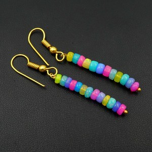 Pendientes de cuentas de ópalo etíope natural multicolor, pendientes de plata y oro, regalo para ella - Product Image 3