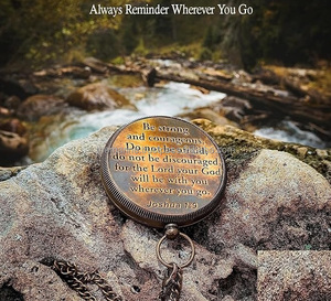 Bán Buôn Tùy Chỉnh Thiết Kế Khắc Phẳng Brass La Bàn Phổ Biến Cắm Trại Phụ Kiện Trong Số Lượng Lớn Hộp Bằng Gỗ Túi Mang Chế Độ Đi Bộ Đường Dài - Product Image 6