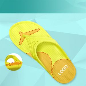 Pantoufles pour femmes ou unisexes antidérapantes sans odeur fabriquées à Taïwan personnalisées - Product Image 3