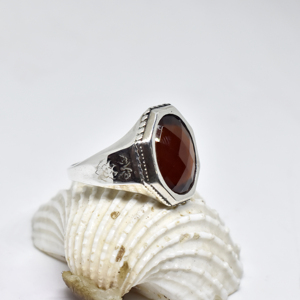 Anillo de Granate Rojo Natural, Plata de Ley 925, Engaste de Bisel Hecho a Mano, Gema con Pavé, Joyería Vintage para Boda o Fiesta, Regalo - Product Image 3