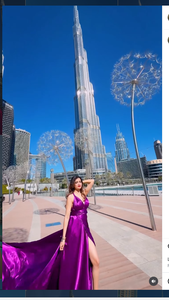 Robe longue fluide en satin violet vibrant, tendance et glamour, pour femme - Collection 2026 - Product Image 2