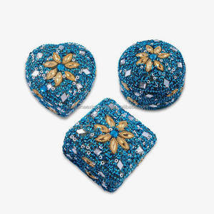 Boîte à bijoux décorative en métal, coffret à trésors, ensemble de 3 pièces, porte-bijoux pour bagues, boucles d'oreilles, colliers, cadeau pour filles et femmes - Product Image 1