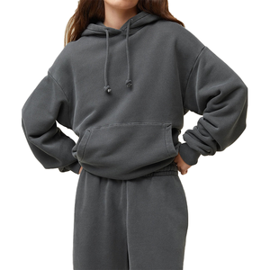 Survêtement de sport unisexe en coton 100% premium pour l'hiver |   Style décontracté élégant |   Vêtements de sport confortables pour femmes et hommes - Product Image 1