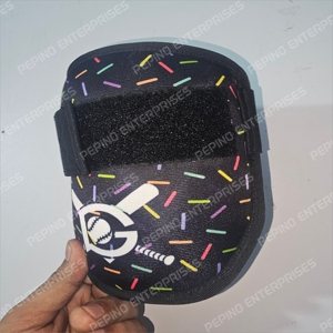 Protector de codo de béisbol estilo profesional con correa, de malla y espuma, tallas para adultos y jóvenes, equipo de protección personalizado, venta directa de fábrica, Pepino - Product Image 2
