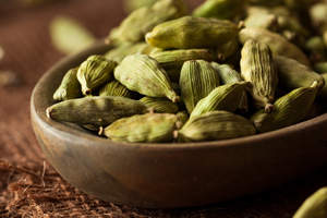CARDAMONE VERT Qualité Premium 100% Naturel Entier 7MM 8MM 8MM++ Marque KSBT Du Karnataka - Product Image 3