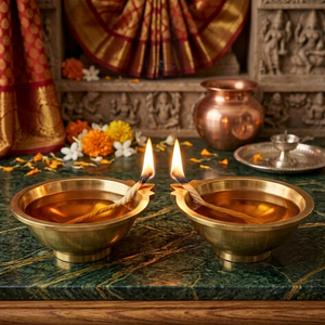 Diya en laiton pour Pooja, lot de 2 lampes à huile pour la prière et le culte hindou, Diyas décoratifs pour la maison, le temple, le Mandir, Diwali - Product Image 4