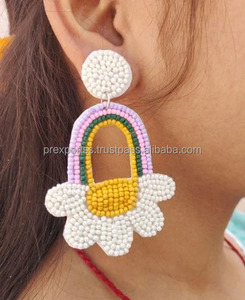 Boucles d'oreilles pendantes faites à la main en perles de rocaille, motif fleur arc-en-ciel, broderie perlée, bijoux fantaisie colorés, taille personnalisée, unisexe - Product Image 3