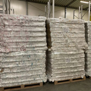 Couches-culottes Pampers Baby Dry de qualité supérieure pour nouveau-nés, tailles 2 et 4, et couches Pampers pour bébés. - Product Image 1