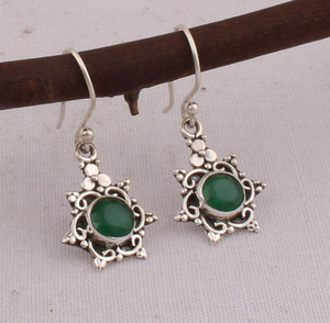 Natural Green Onyx <b>Earrings</b> 925 Sterling <b>Silver</b> - Vintage Victorian Style Emerald Green Gemstone <b>Dangles</b> - B2B Wholesale Jewelry - Product Image 6