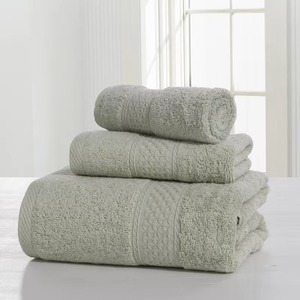 Serviette de toilette ultra douce en coton léger à séchage rapide pour hôtel, spa, salle de sport – Vente en gros au meilleur prix – Serviette de toilette en coton de couleur unie - Product Image 2