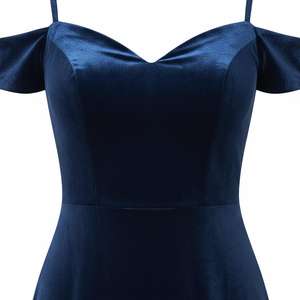 ชุดเดรสกำมะหยี่สไตล์เกาหลีสมัยใหม่สำหรับผู้หญิง แบบมินิ ผ่าข้าง ไหล่เปลือย สีพื้น สำหรับงานพรอม - Product Image 4