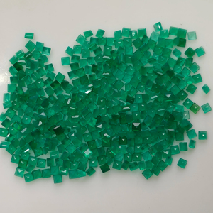 พลอยออนิกซ์สีเขียวธรรมชาติ ขนาด 2.5 มม. ทรงสี่เหลี่ยมเจียระไนแบบสเต็ปคัท คุณภาพดีที่สุด พลอยหลวมที่ได้รับการรับรองจากเรดเมาน์เทน เจมส์ สำหรับทำเครื่องประดับ - Product Image 5