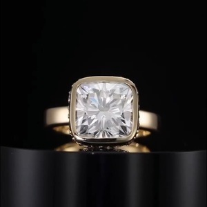 Anillo de Diamante Cultivado en Laboratorio con Corte Princesa de 2.00CT, Engaste en Bisel, Certificado IGI, Oro Rosa de 14k, Regalo de Compromiso y Aniversario - Product Image 1