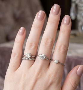 Anillo de compromiso de oro puro de 14K/18K con diamante cultivado en laboratorio de 1.12 quilates, color D VVS1, diseño floral de hoja redonda, anillo de boda. - Product Image 6