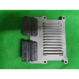 Module de commande du moteur (ECU) Elantra 2000-2006 d'occasion OEM 3911026684 - Product Image 4