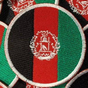 Meilleures ventes : Patchs brodés durables de drapeaux nationaux du monde, petits badges brodés thermocollants de drapeaux de pays - Product Image 3